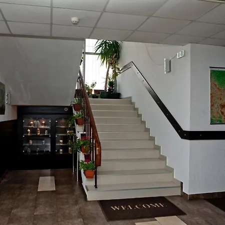 Hotel Serdica 2*